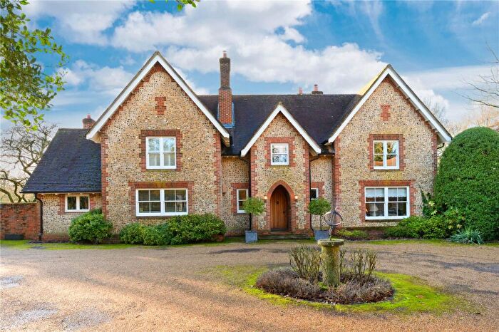 5 Bedroom Detached House To Rent In Shalden Green Road, Shalden, Alton, Hampshire, GU34