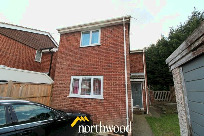 3 Bedroom Detached House To Rent In Austwick Close, Balby, Doncaster, DN4