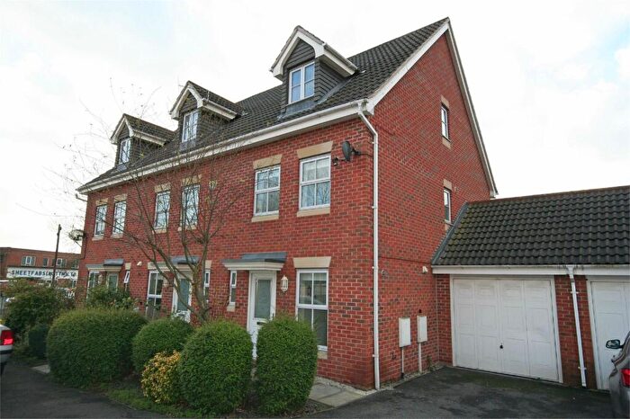 3 Bedroom Town House To Rent In Topliff Road, Chilwell, Beeston, Nottingham, NG9