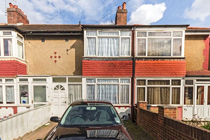 2 Bedroom Property For Sale In Federal Road, Perivale, UB6