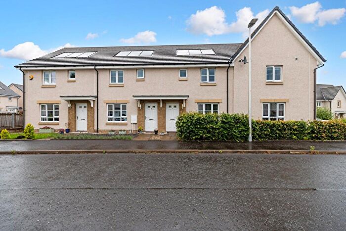 3 Bedroom Terraced House For Sale In Riverway Place, Stirling, FK8