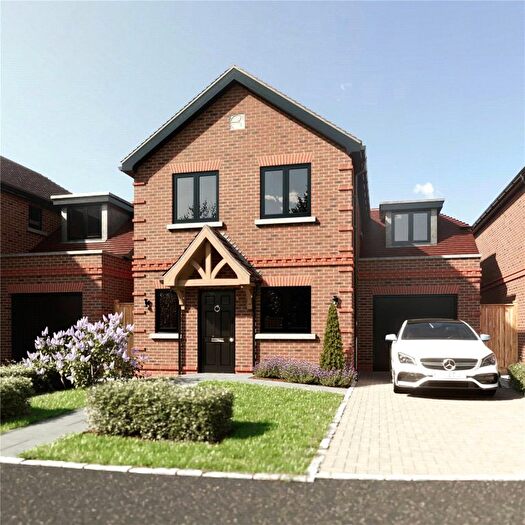 4 Bedroom Detached House For Sale In The Waldrons, Rowplatt Lane, Felbridge, RH19