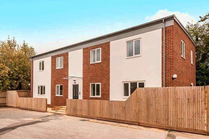 2 Bedroom Flat To Rent In Bessemer Road, Basingstoke, RG21