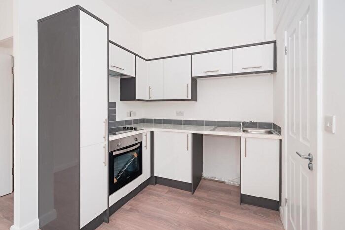 Studio To Rent In Harcourt House, Cotswold Dene, Standlake, OX29