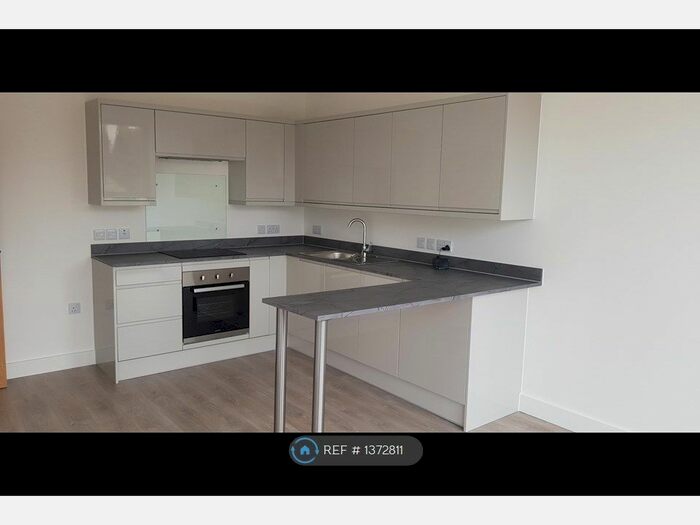 2 Bedroom Flat To Rent In Yarmouth Way, Great Yarmouth, NR30