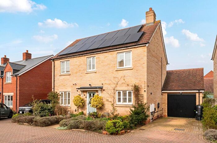 4 Bedroom Detached House For Sale In Ellis Lane, Chipping Norton, OX7