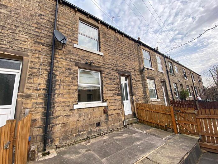 2 Bedroom Terraced House For Sale In Hollyns Terrace, Greetland, Halifax, HX4