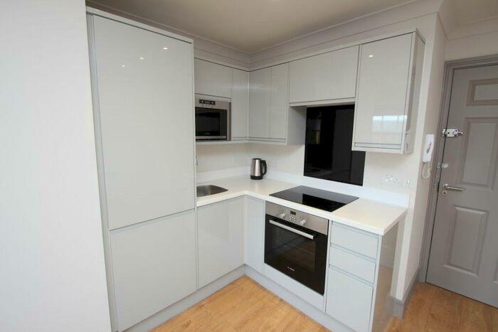 1 Bedroom Apartment To Rent In Monument Apartments, Newcastle City Centre, NE1