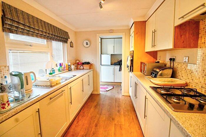 2 Bedroom Detached Bungalow For Sale In Oak Tree Lane, Eastbourne, BN23