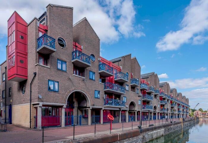 2 Bedroom Flat To Rent In Newland Quay, Wapping, Tower Bridge, Tower Hill, Shadwell, London, E1W