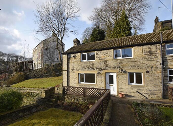 2 Bedroom House To Rent In East Street, Jackson Bridge, Holmfirth, West Yorkshire, HD9