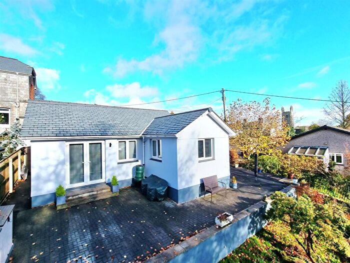 2 Bedroom Detached Bungalow For Sale In Duke Street, Launceston, PL15
