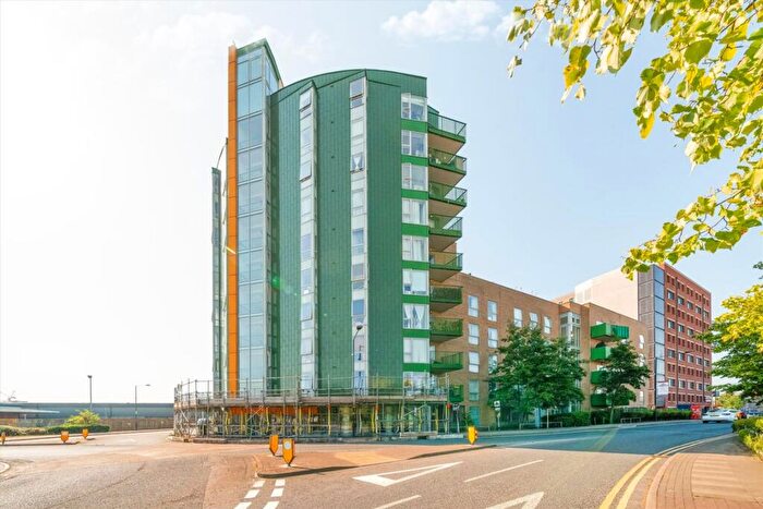 1 Bedroom Flat To Rent In Central Way, London, NW10