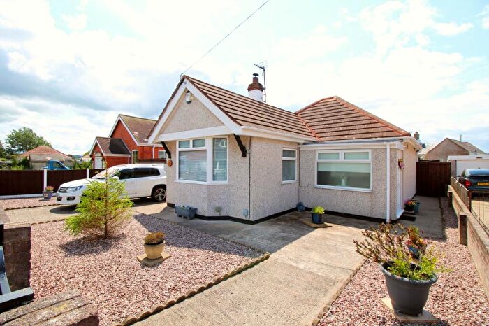 2 Bedroom Bungalow For Sale In Wendover Avenue, Towyn, Conwy, LL22