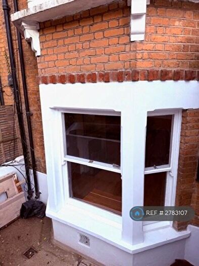 1 Bedroom Flat To Rent In Bottom Huddleston Road, London, N7