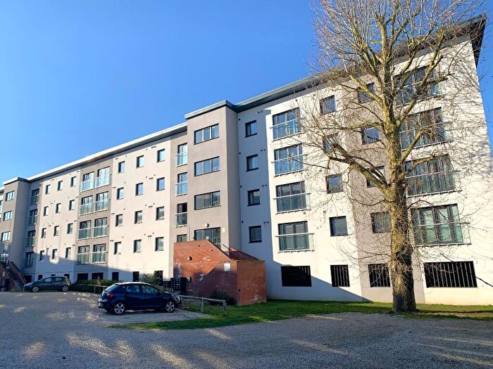 2 Bedroom Apartment For Sale In St. Johns Avenue, Braintree, Essex, CM7