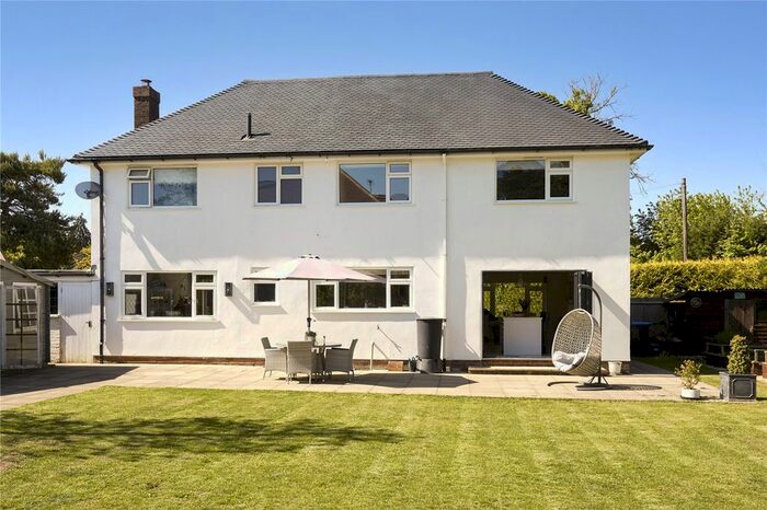 4 Bedroom Detached House For Sale In Portley Lane, Caterham, CR3