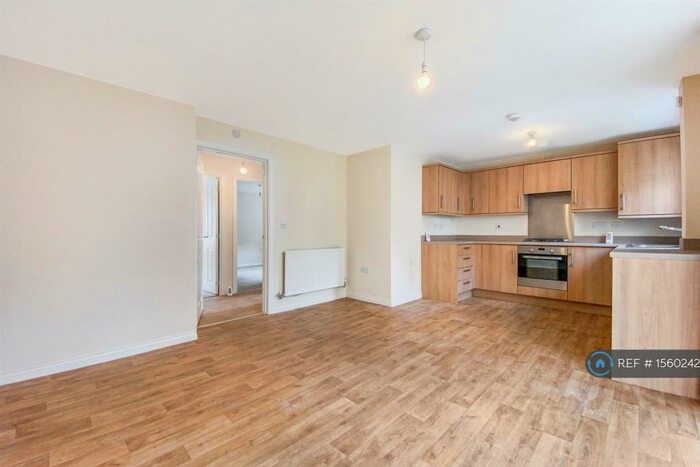 2 Bedroom Flat To Rent In Signals Drive, Binley, Coventry, CV3