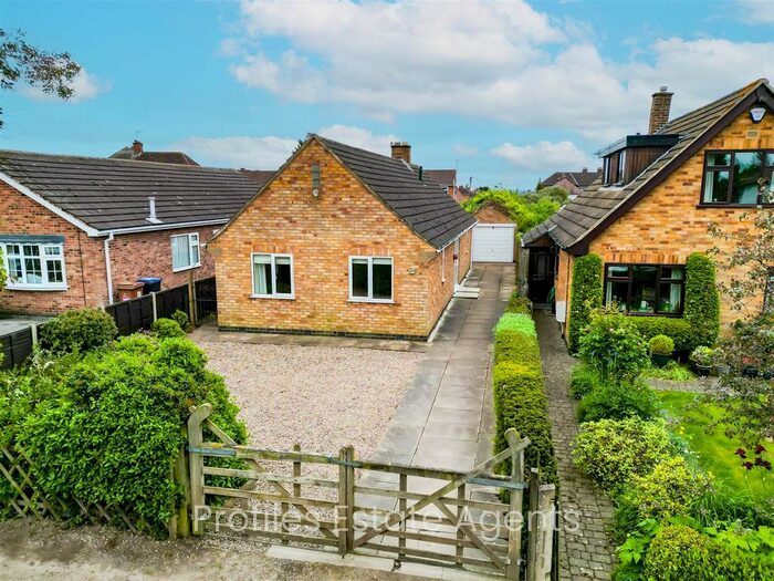 2 Bedroom Detached Bungalow To Rent In Hays Lane, Hinckley, LE10