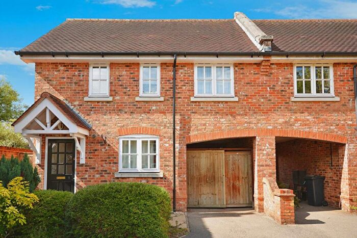 2 Bedroom Mews For Sale In Augustine Mews, Great Missenden, HP16