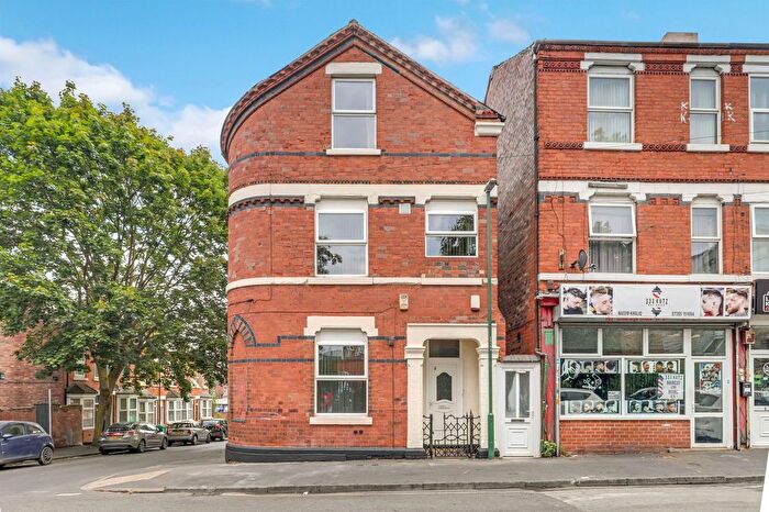 4 Bedroom Detached House For Sale In Birkin Avenue, Nottingham, NG7