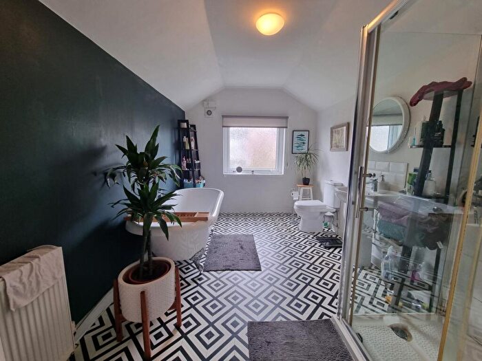 2 Bedroom House To Rent In Pearl Street, Adamsdown, Cardiff, CF24