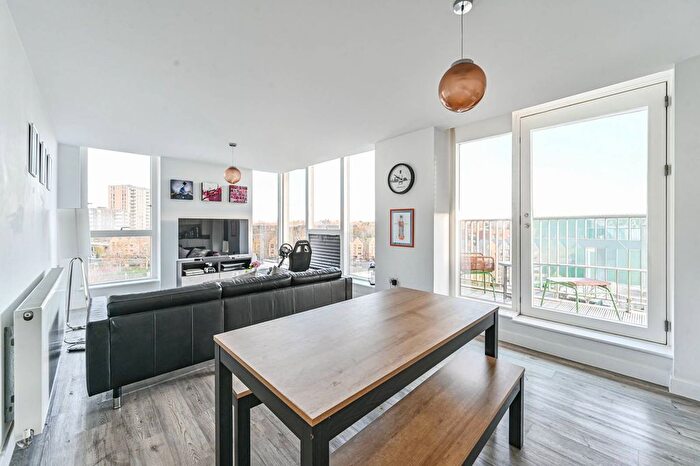 3 Bedroom Flat For Sale In Ottley Drive, Kidbrooke, London, SE3