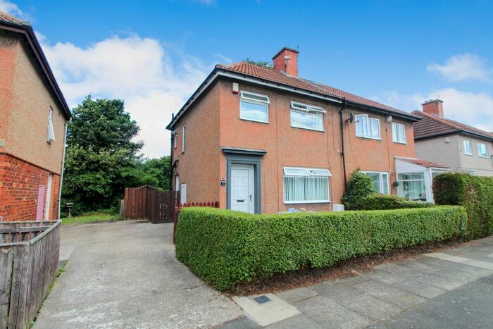 3 Bedroom Semi-Detached House To Rent In Kings Gardens, Blyth, NE24