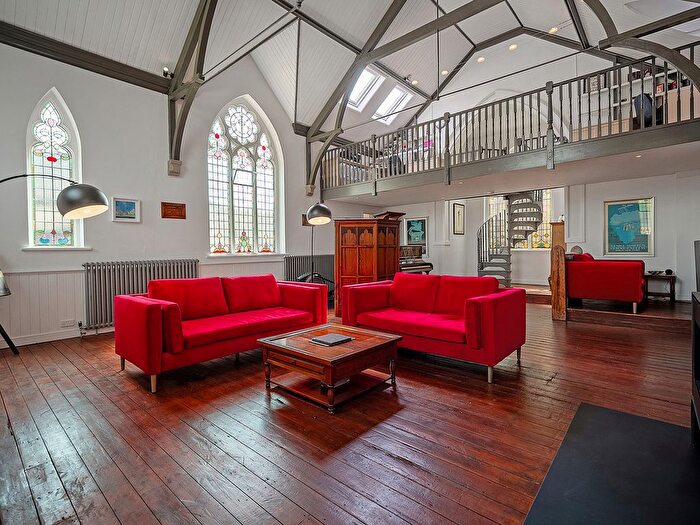 2 Bedroom Detached House For Sale In Bridge Street, Kings Cliffe, Peterborough, PE8