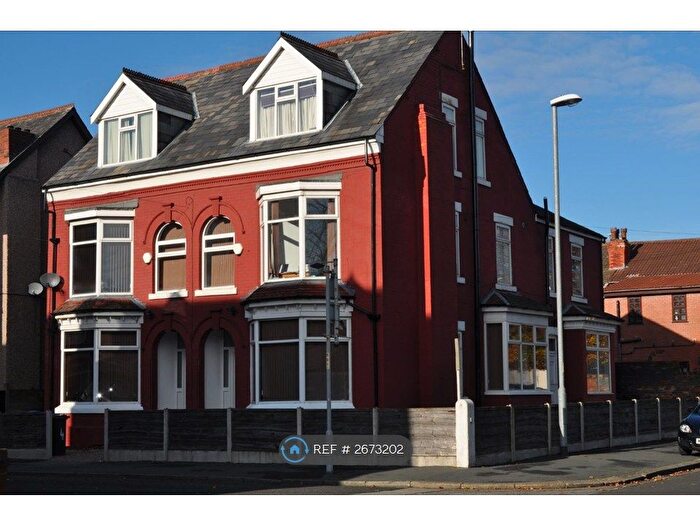 7 Bedroom Semi Detached House To Rent In Curzon Avenue, Manchester, M14