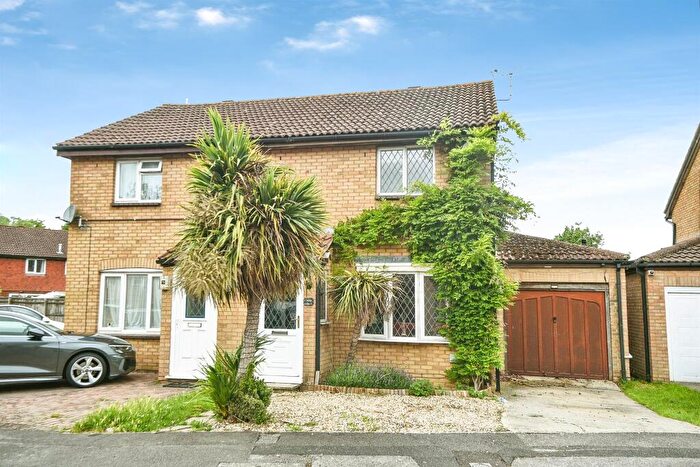 3 Bedroom Detached House For Sale In Partridge Close, Swindon, SN3