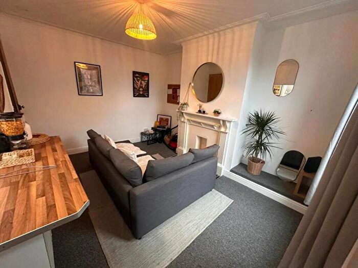 3 Bedroom End Of Terrace House To Rent In Wetherby Place, Leeds, West Yorkshire, LS4