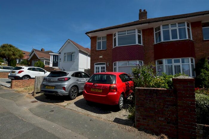 3 Bedroom Semi-Detached House To Rent In Parker Road, Hastings, TN34