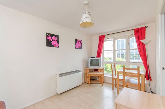 Studio To Rent In Wheat Sheaf Close, Isle Of Dogs, London, E14
