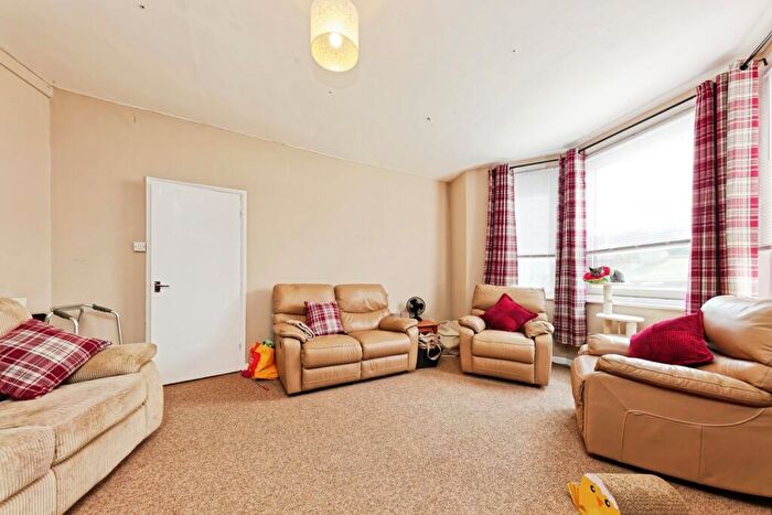 2 Bedroom Flat For Sale In St. Peters Road, Margate, Kent, CT9
