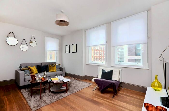 2 Bedroom Flat To Rent In Goodge Street, Fitzrovia, London, W1T