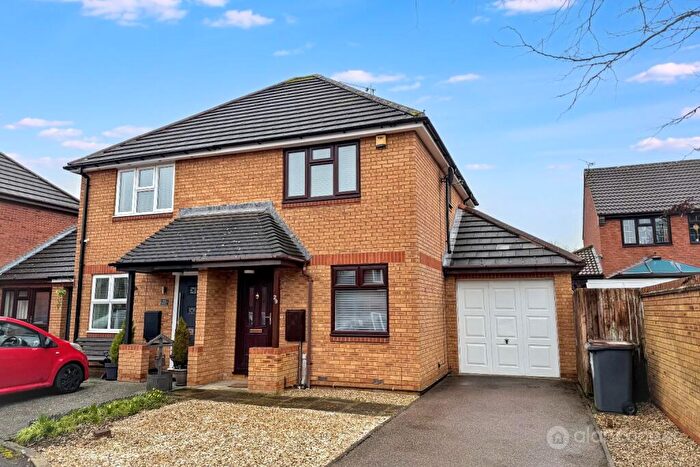 2 Bedroom Semi Detached House For Sale In Melbourne Close, Maple Park, Nuneaton, CV11