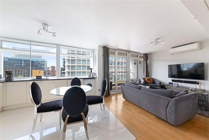 2 Bedroom Flat To Rent In Centre Point House, A St. Giles High Street, WC2H