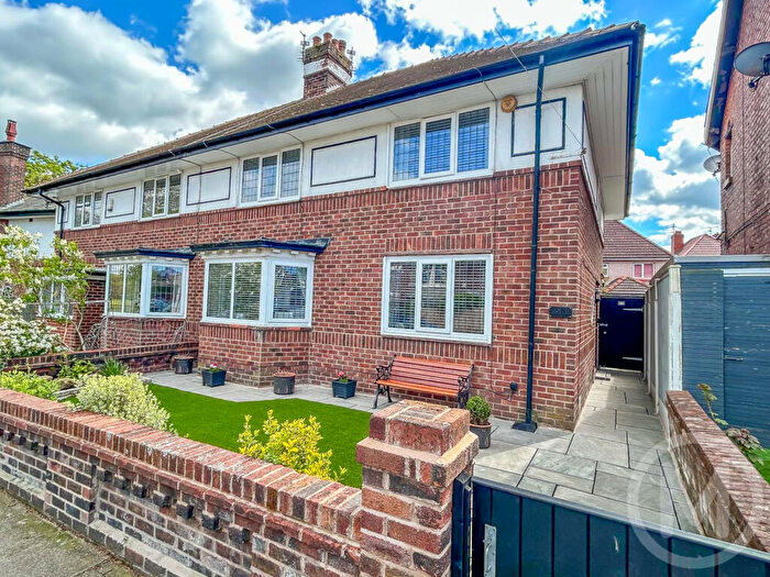 3 Bedroom Semi-Detached House For Sale In Beechfield Avenue, Blackpool, FY3