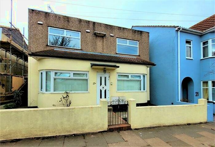 3 Bedroom Apartment To Rent In Grange Park Drive, Leigh On Sea, Leigh On Sea, SS9