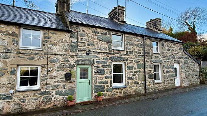 1 Bedroom Terraced House For Sale In Harlech, LL46