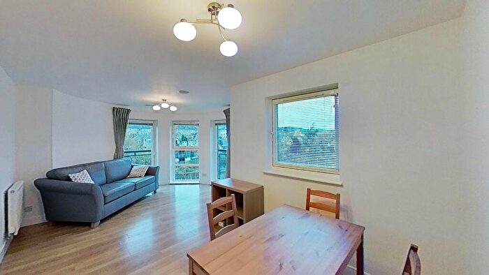 2 Bedroom Flat To Rent In Meggetland View, Edinburgh, Midlothian, EH14