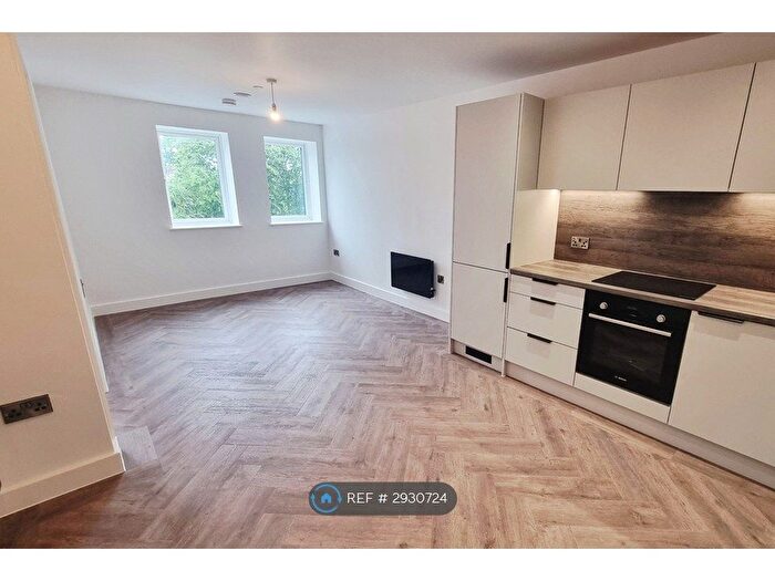 1 Bedroom Flat To Rent In Coventry Rd, Birmingham, B26