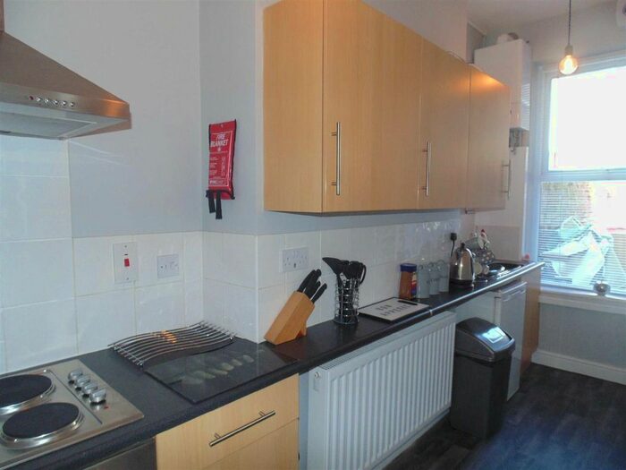 1 Bedroom Flat To Rent In Storey Square, Barrow-In-Furness, LA14