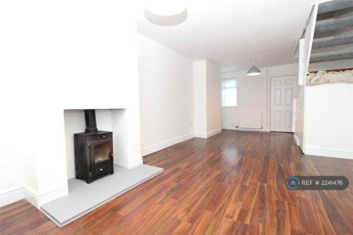 2 Bedroom Terraced House To Rent In King John Street, Swindon, SN1