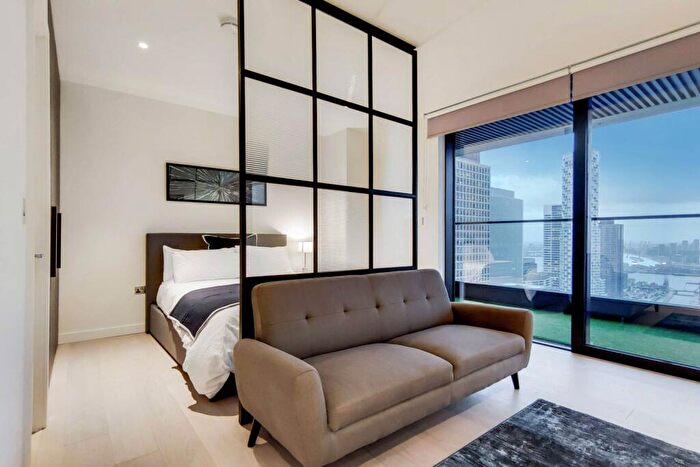 Studio To Rent In Bagshaw Building, Canary Wharf, London, E14