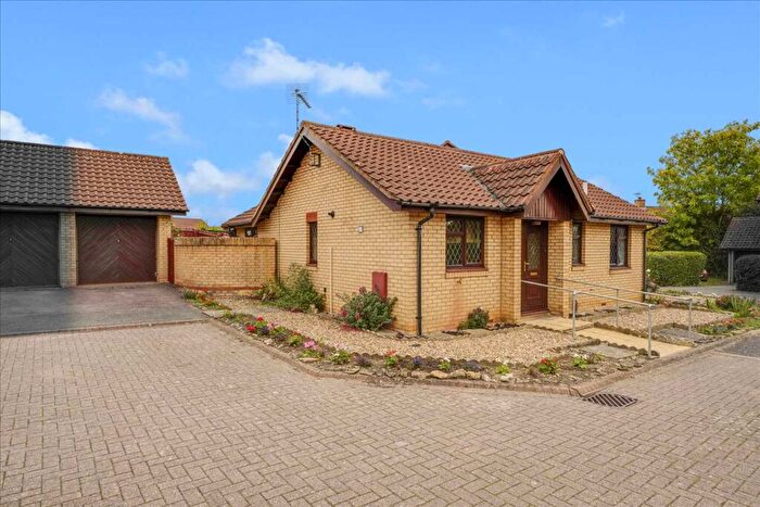 2 Bedroom Detached House For Sale In Mortons Fork, Blue Bridge, Milton Keynes, MK13