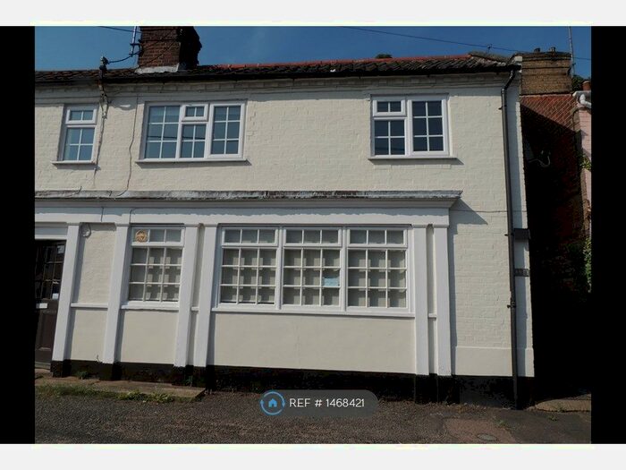 3 Bedroom Semi-Detached House To Rent In Castle Street, Woodbridge, IP12