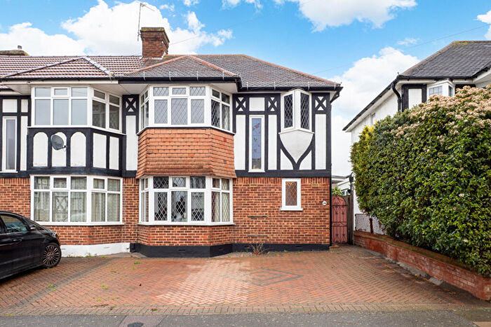 3 Bedroom End Of Terrace House For Sale In Seymour Avenue, Morden, SM4