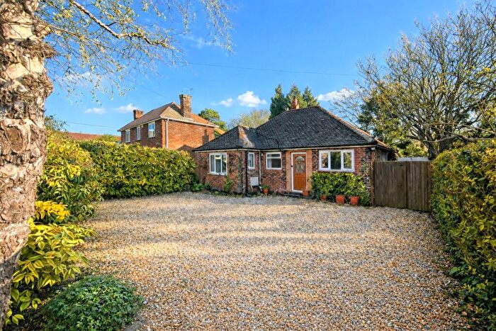 2 Bedroom Bungalow For Sale In Prospect Road, Farnborough, Hampshire, GU14